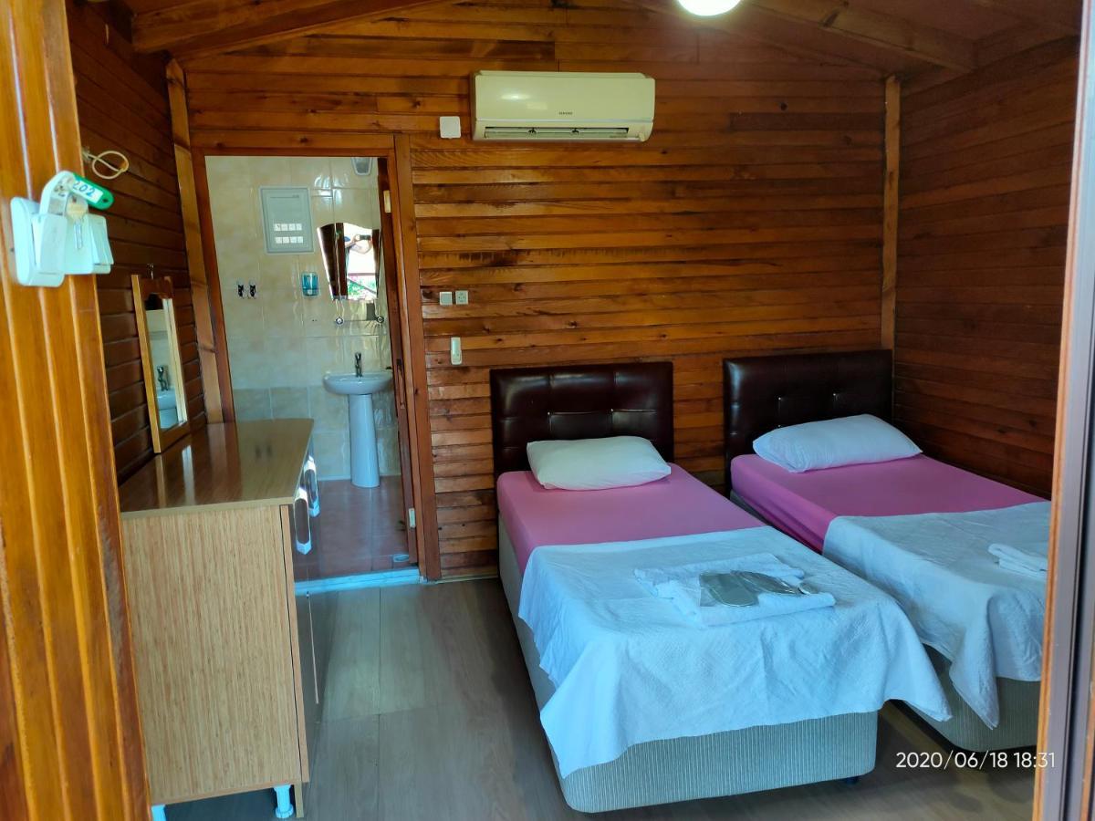 Selenes Pansiyon Kapikiri Buitenkant foto